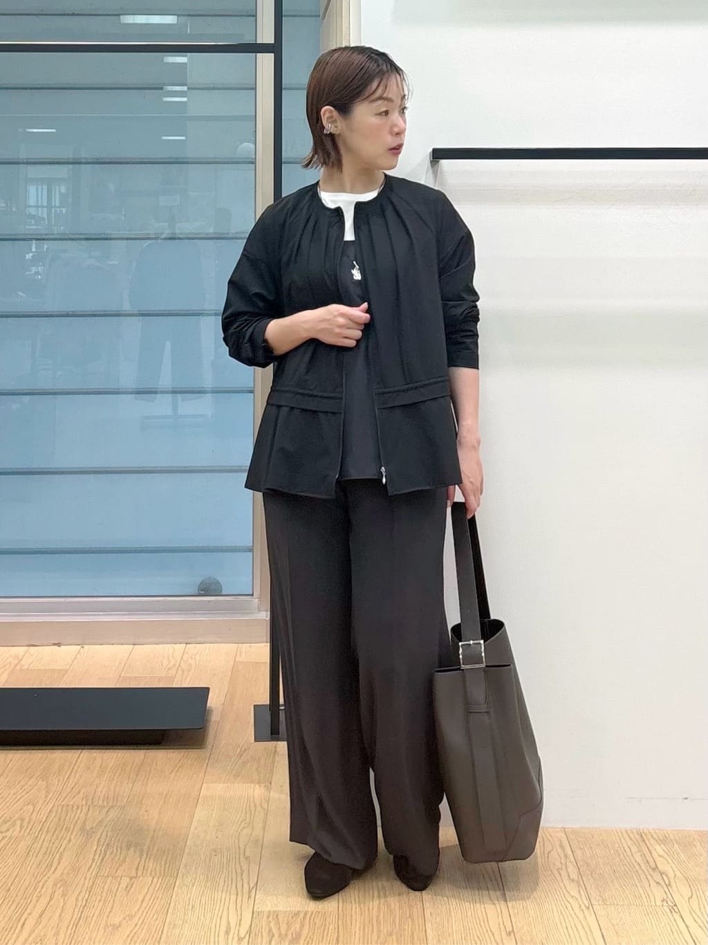 asamiさんの「INDIVI｜【セットアップ可能】ビスチェレイヤード風トップス」を使ったコーディネート