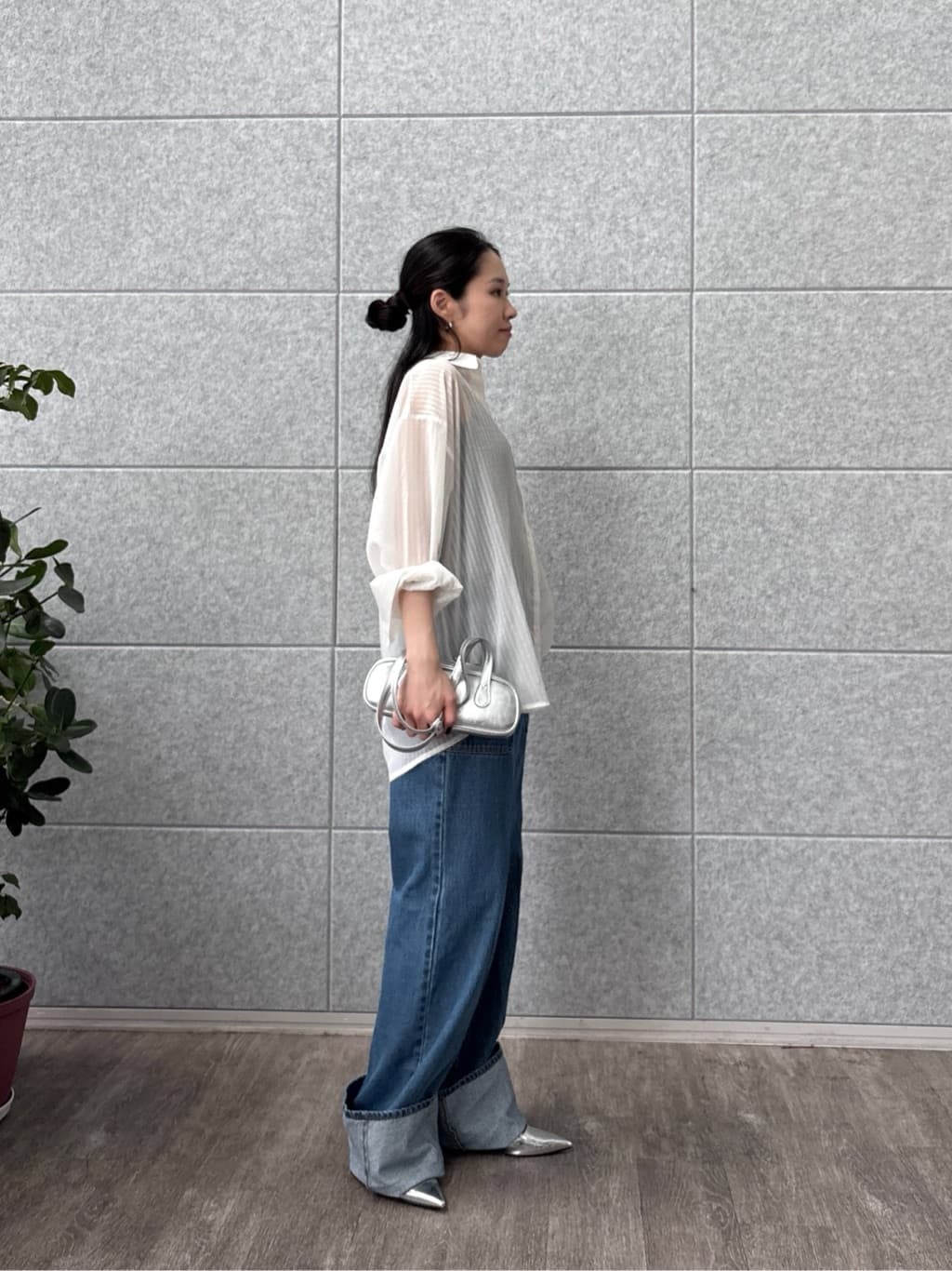 ひなさんの「INDIVI｜ロールアップデニム」を使ったコーディネート