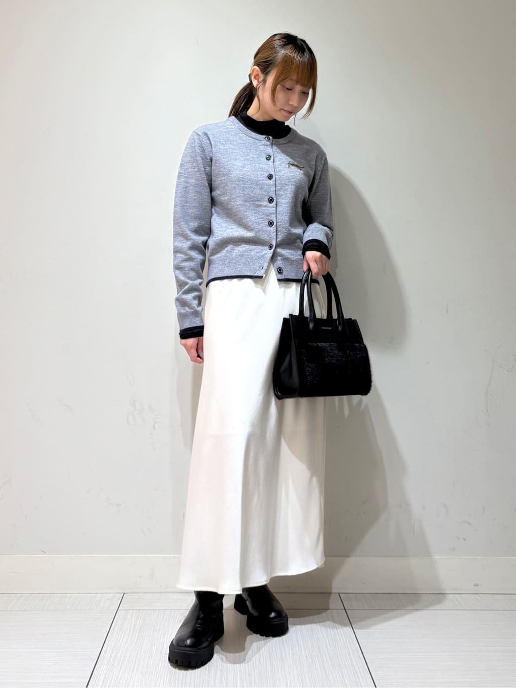 やなぎさんの「DRESSTERIOR｜【シアー素材】シアータートルトップス」を使ったコーディネート