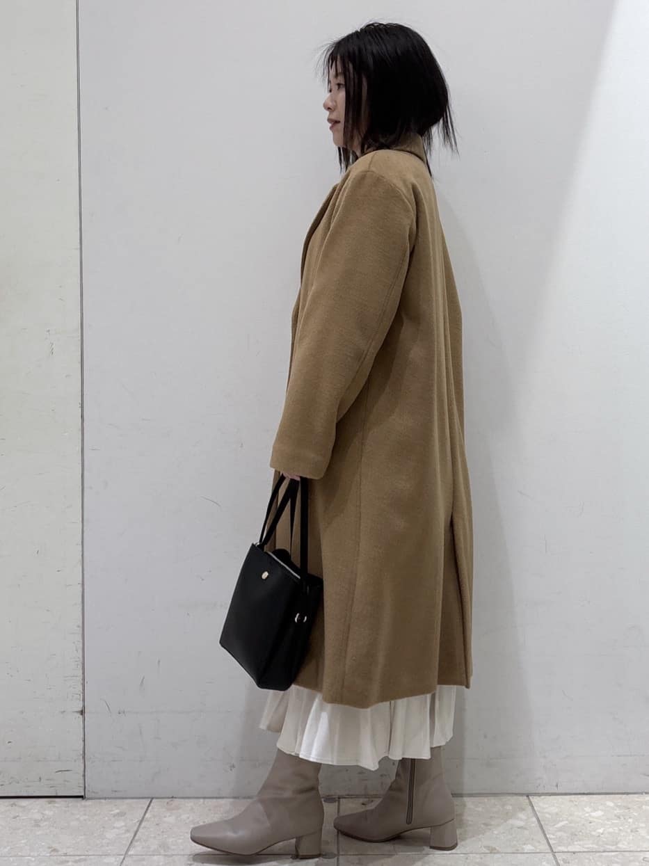 mameさんの「OPAQUE.CLIP｜カシミヤブレンドウールチェスターコート」を使ったコーディネート