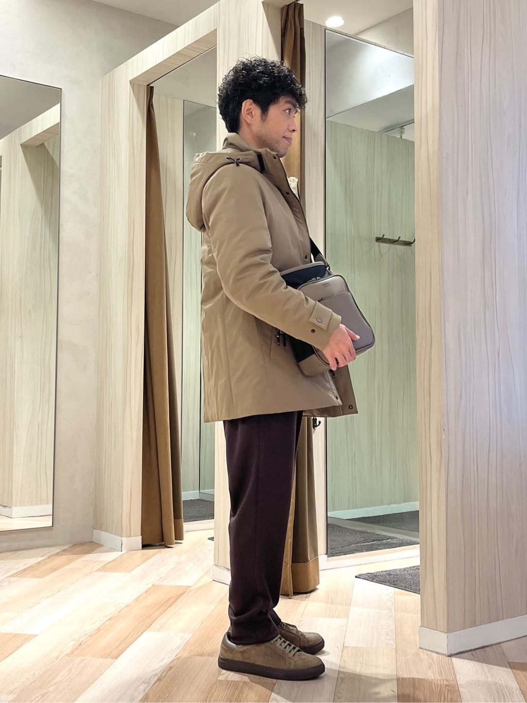URAさんの「TAKEO KIKUCHI｜【None Of Stress】ストレッチ ダウンブルゾン」を使ったコーディネート