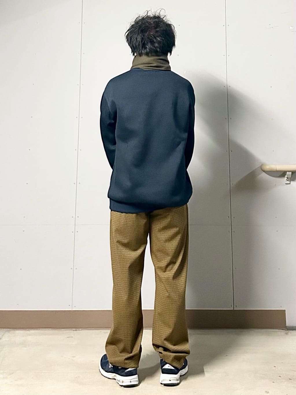 KENJI Iさんの「THE SHOP TK｜【裏起毛で暖かい】レトロフリーススウェット 洗濯機OK」を使ったコーディネート