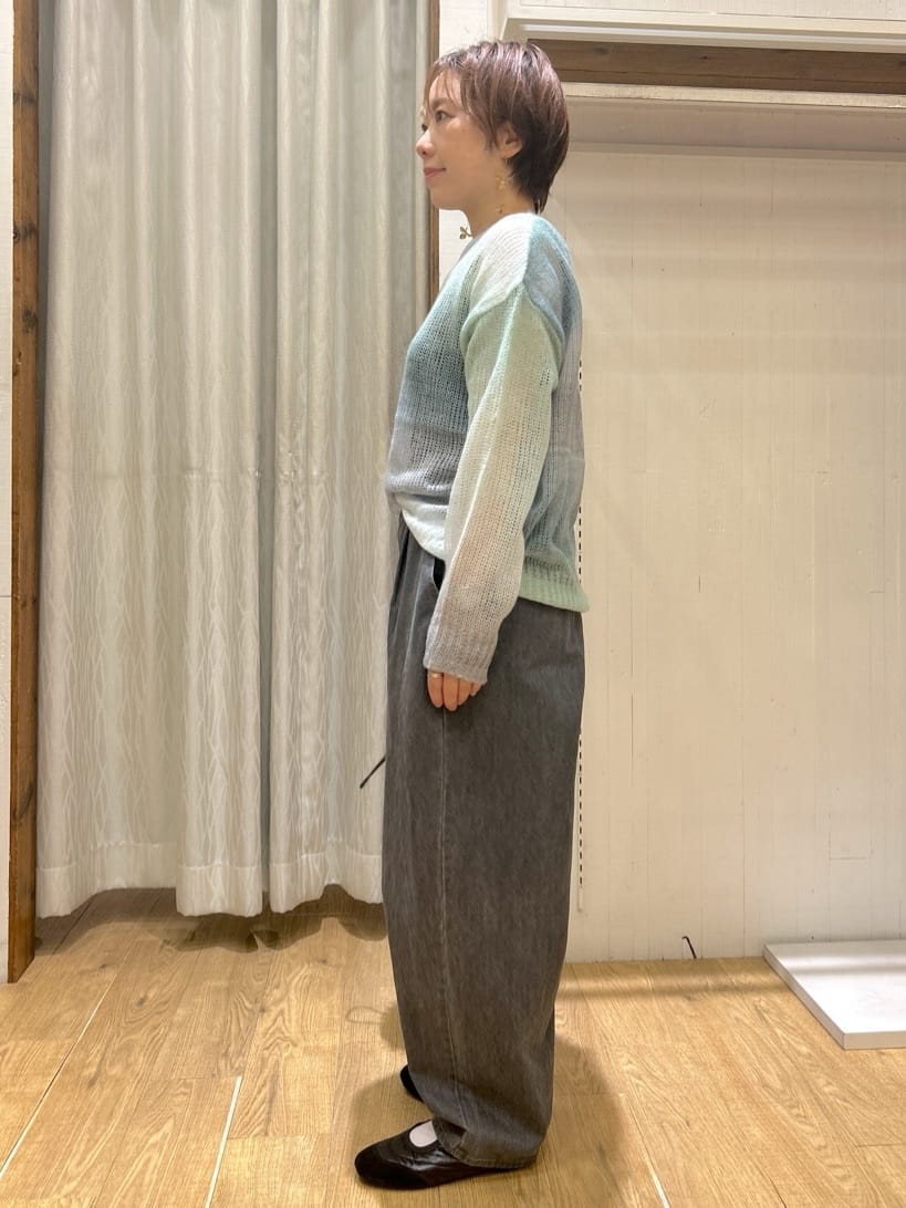 ga_riさんの「THE SHOP TK｜スペースダイ透かし編みニット」を使ったコーディネート
