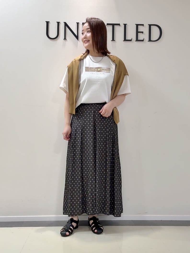 YUIさんの「UNTITLED｜【前後2WAY/アンサンブル可/ゆったり】シアーカーディガン」を使ったコーディネート