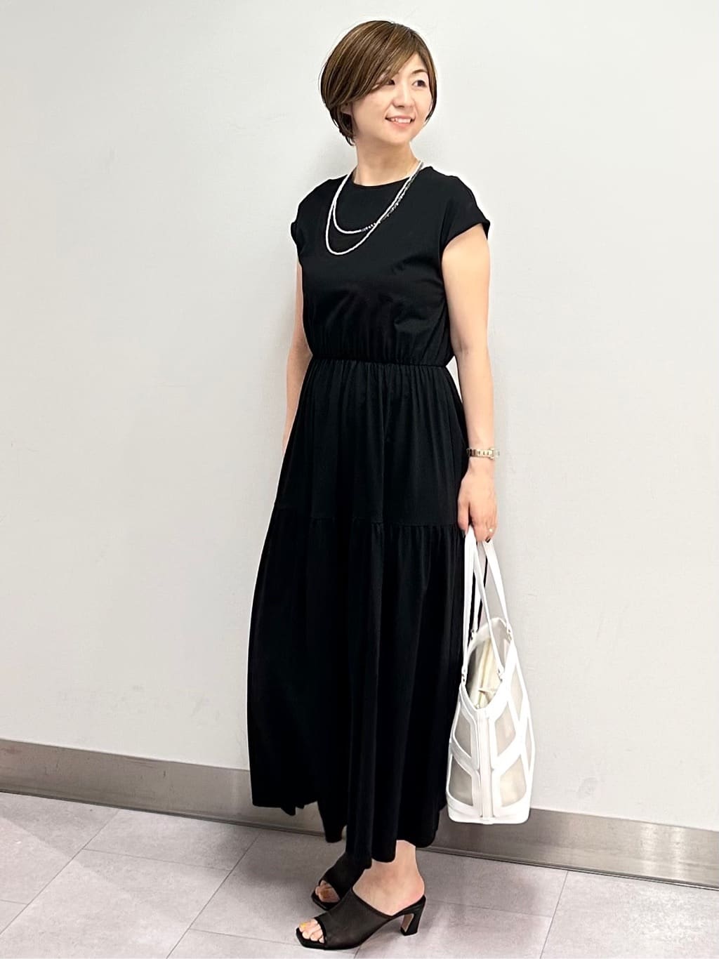 みなこさんの「UNTITLED｜【ティアード/洗える】コットンロングワンピース」を使ったコーディネート