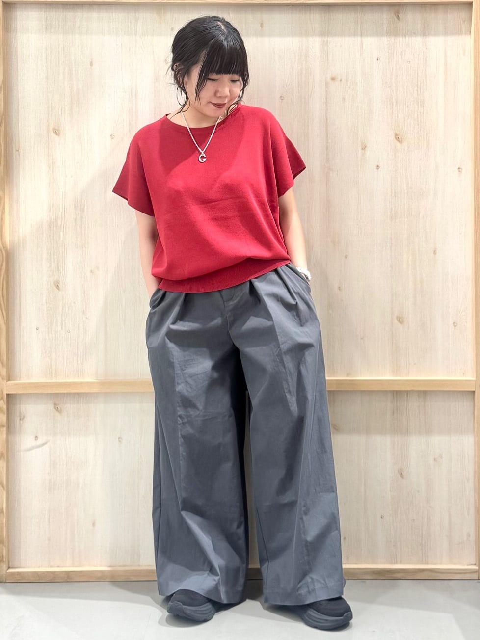 nanaさんの「THE SHOP TK｜さらさらフレアスリーブサマーニット【毛玉になりにくい/UV/洗濯機OK】」を使ったコーディネート