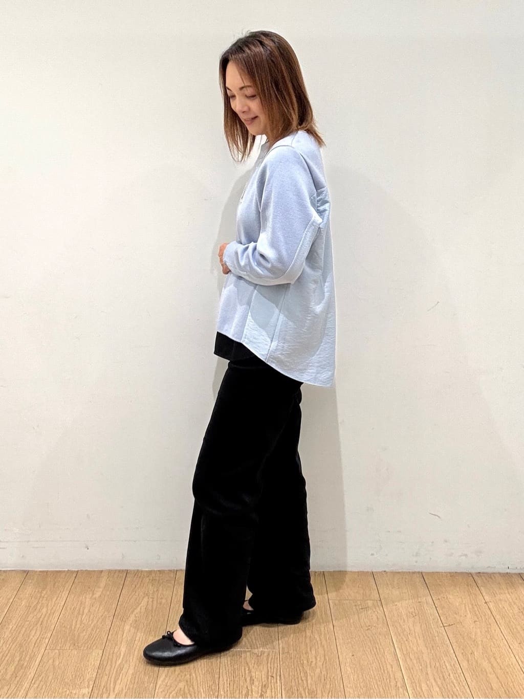 mikkoさんの「INDIVI｜【名品／撥水／抗菌防臭】ロング丈リサイクルダウンコート」を使ったコーディネート