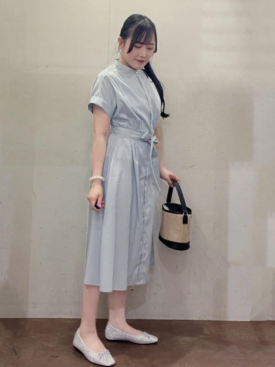 Hitomiさんの「index｜《XS-LLサイズ》マルチストライプシャツワンピース【洗濯機洗い可／イージーアイロン／防シワ】」を使ったコーディネート