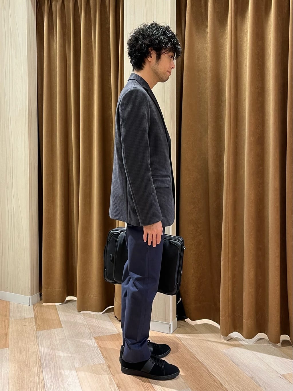 URAさんの「TAKEO KIKUCHI｜【抗菌防臭】クロスウィーブ ジャケット」を使ったコーディネート