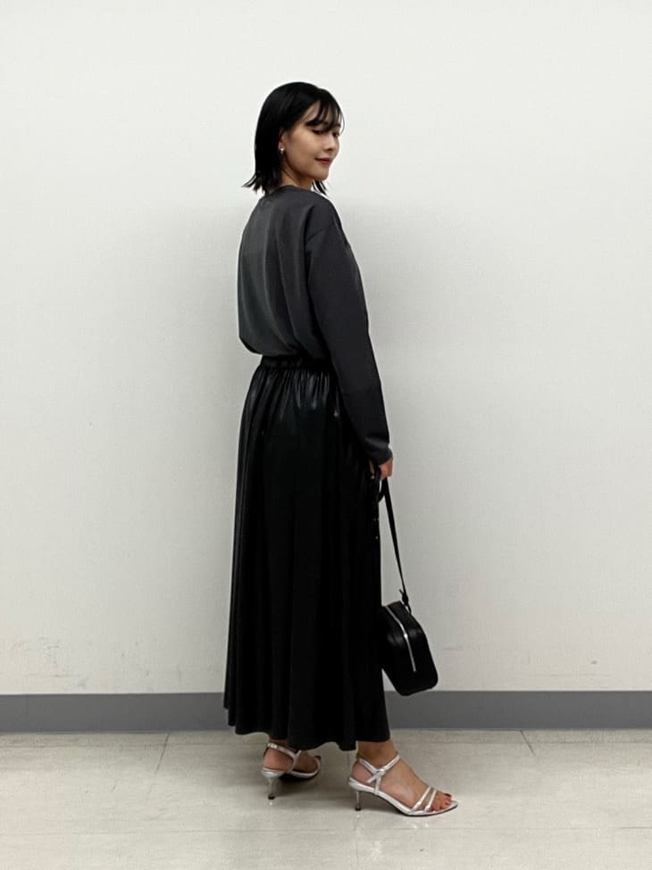 hinanoさんの「INDIVI｜ストレッチシアーロングTシャツ」を使ったコーディネート