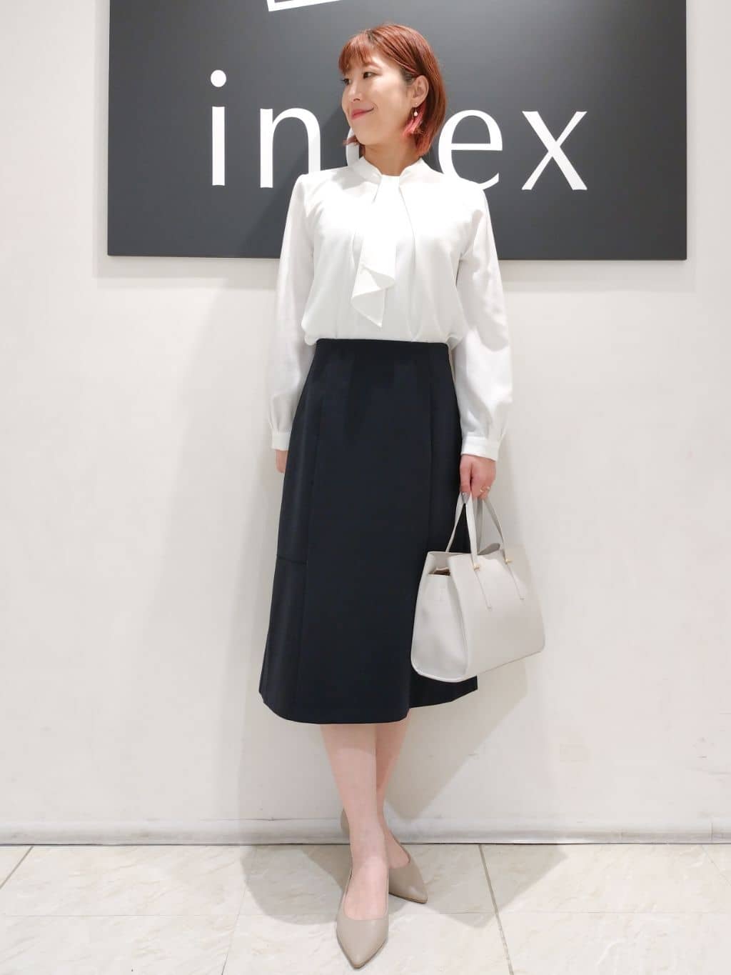 n.さんの「index｜◆《XS-LLsize》通勤対応／ボウタイブラウス／取り外しパーツ付き 【洗濯機洗い可／防シワ】」を使ったコーディネート