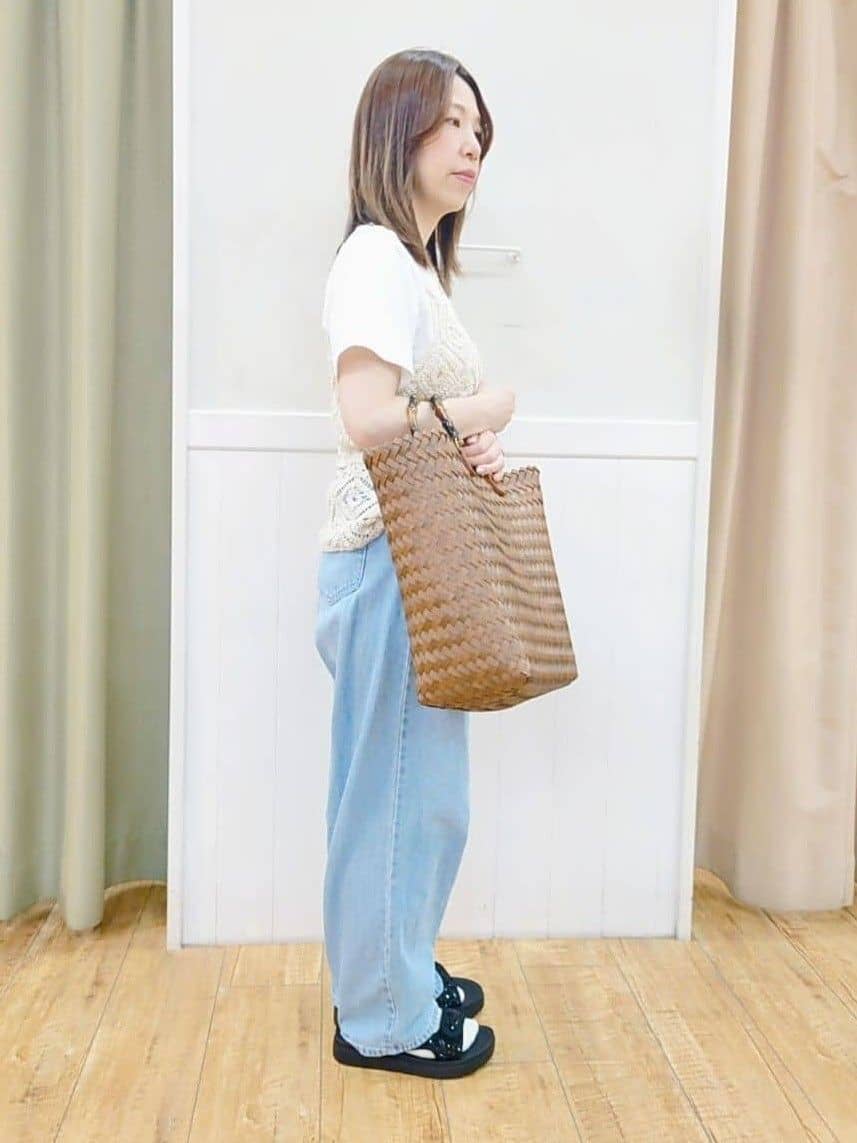 nao.さんの「SHOO･LA･RUE｜◆スパンコールベルトサンダル」を使ったコーディネート