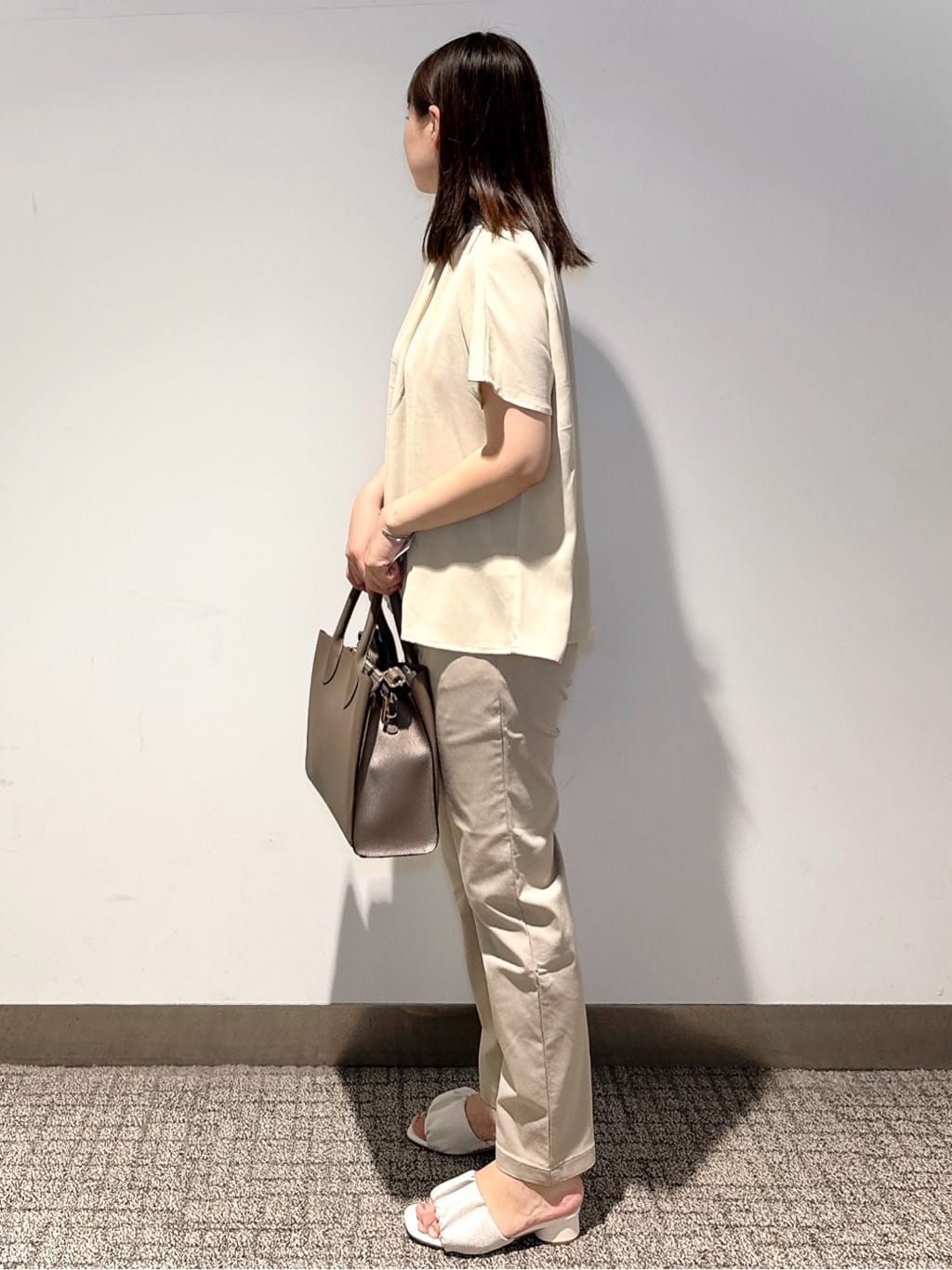 みーさんの「grove｜【冷感】サマーハイパーストレッチテーパードパンツ」を使ったコーディネート