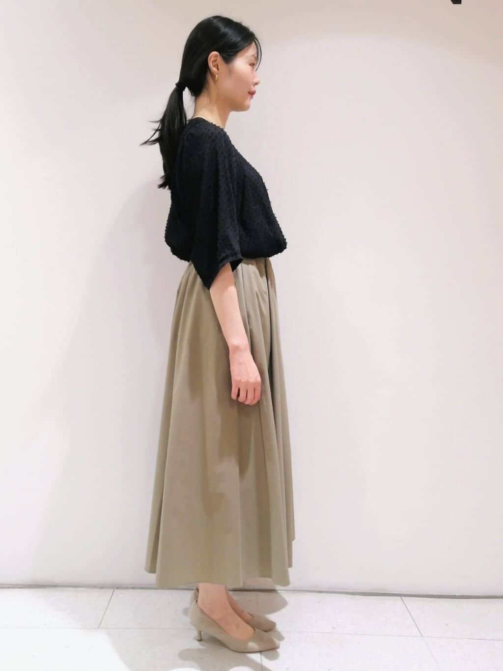 ayanoさんの「INDIVI｜【60cm四方】スクエアスカーフ」を使ったコーディネート
