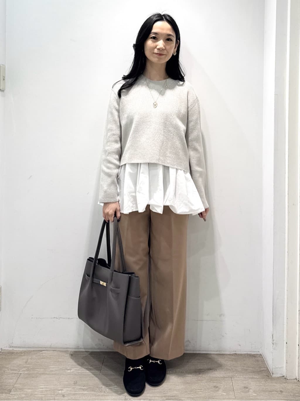 yuicciさんの「OPAQUE.CLIP｜ウォームタッチ イージーワイドパンツ【洗濯機洗OK／ストレッチ】≪SS～LL≫」を使ったコーディネート