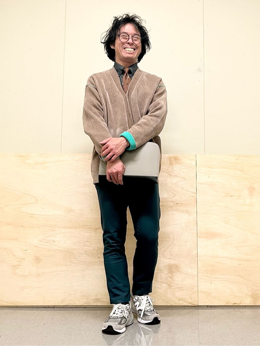 KENJI Iさんの「THE SHOP TK｜【ご好評につき再入荷！！】L字クラッチバッグ 冠婚葬祭/ビジネス/セレモニー/パーティー」を使ったコーディネート