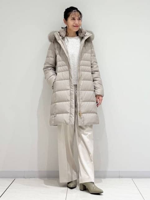 kayoさんの「INDIVI｜【名品／撥水／抗菌防臭】ロング丈リサイクルダウンコート」を使ったコーディネート