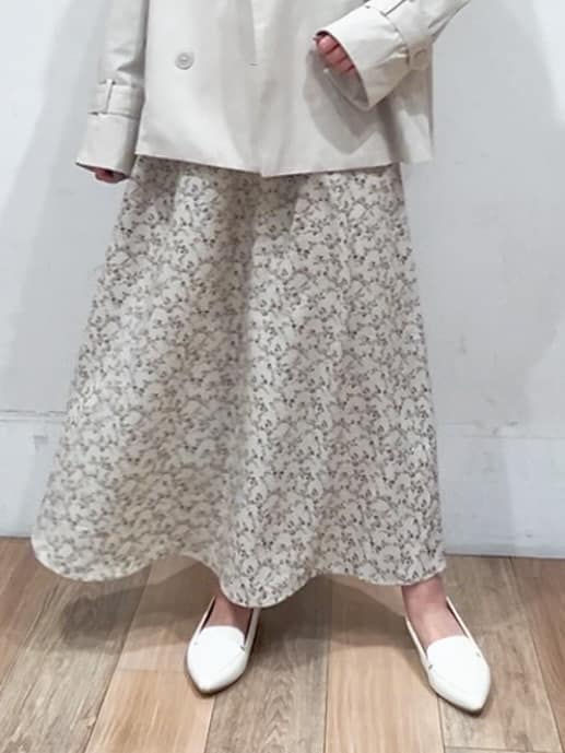 山さんさんの「grove｜メタルパーツローファーパンプス【晴雨兼用】」を使ったコーディネート