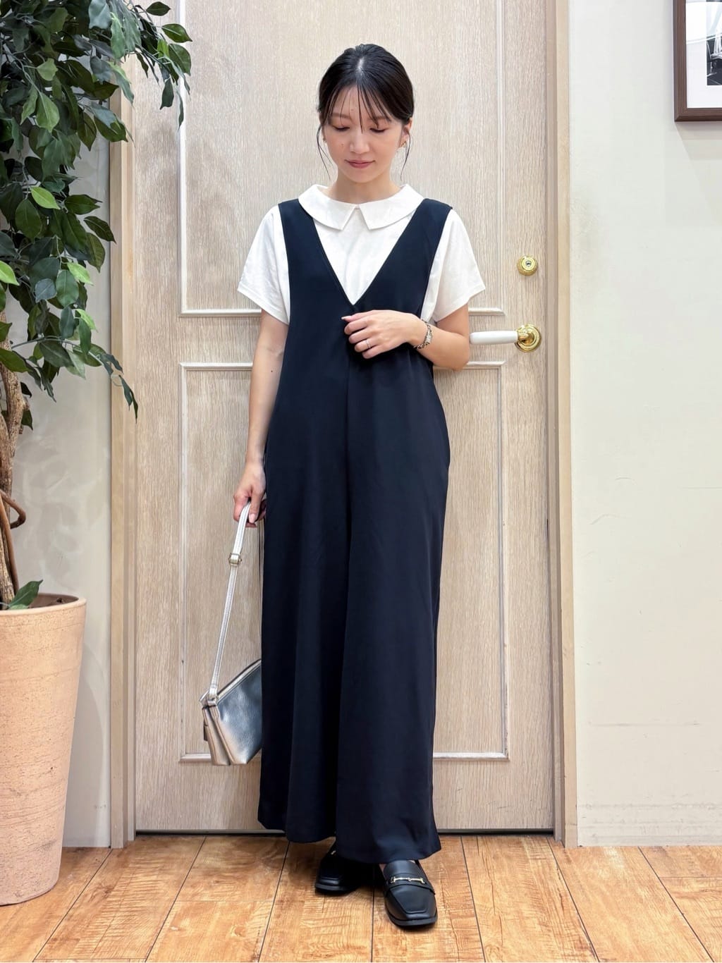 なみさんの「SHOO･LA･RUE｜【前後2WAY/洗える】さらっと着られるサロペット」を使ったコーディネート