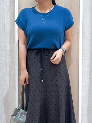 naoさんの「grove｜ドットで華やぐ　軽やかマーメイドスカート」を使ったコーディネート