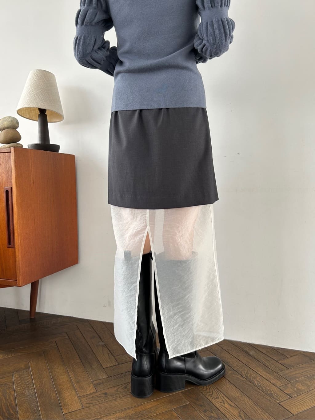 miyu maesakaさんの「CODE A｜reversible sheer skirt」を使ったコーディネート