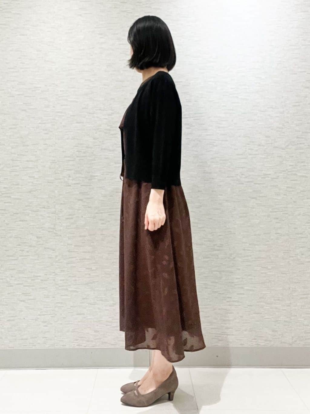 marikoさんの「Reflect｜【撥水／二の腕カバー】ケープデザインワンピース」を使ったコーディネート