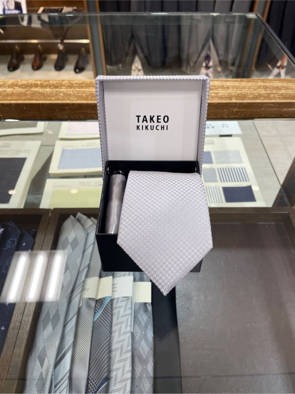 南薗大地さんの「TAKEO KIKUCHI｜」を使ったコーディネート