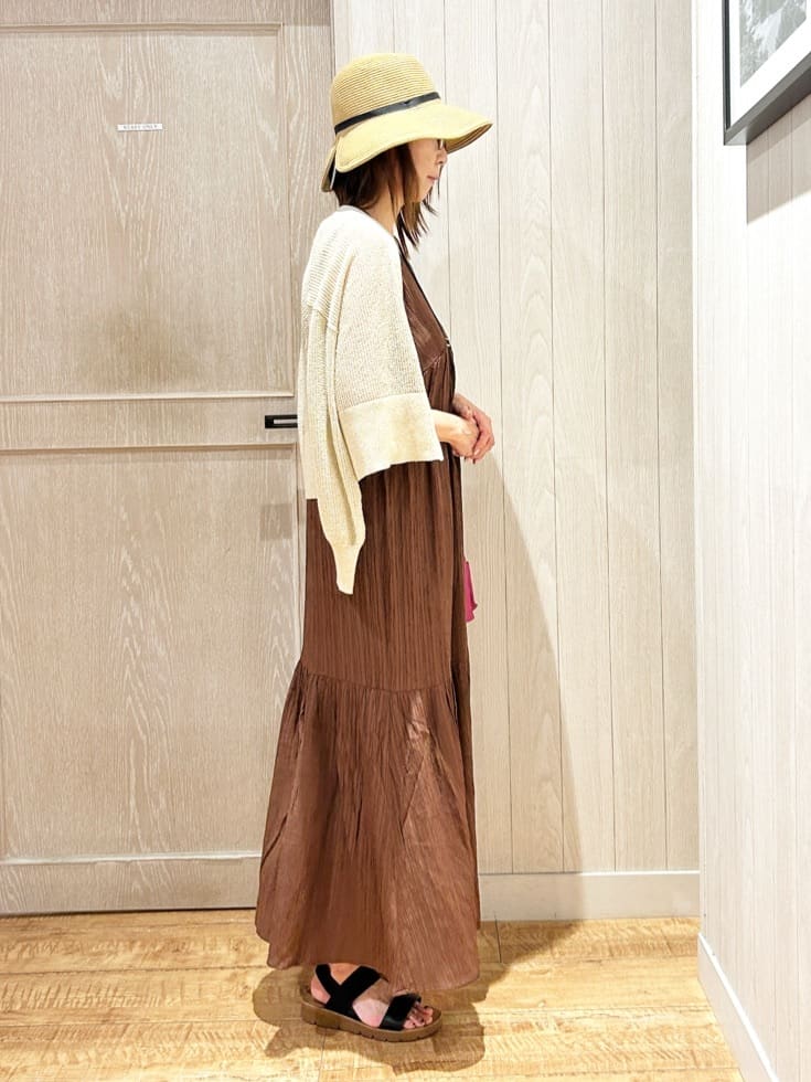 yukaさんの「SHOO･LA･RUE｜キラッと光るラメとスパンコールが印象的 メッシュカーディガン」を使ったコーディネート