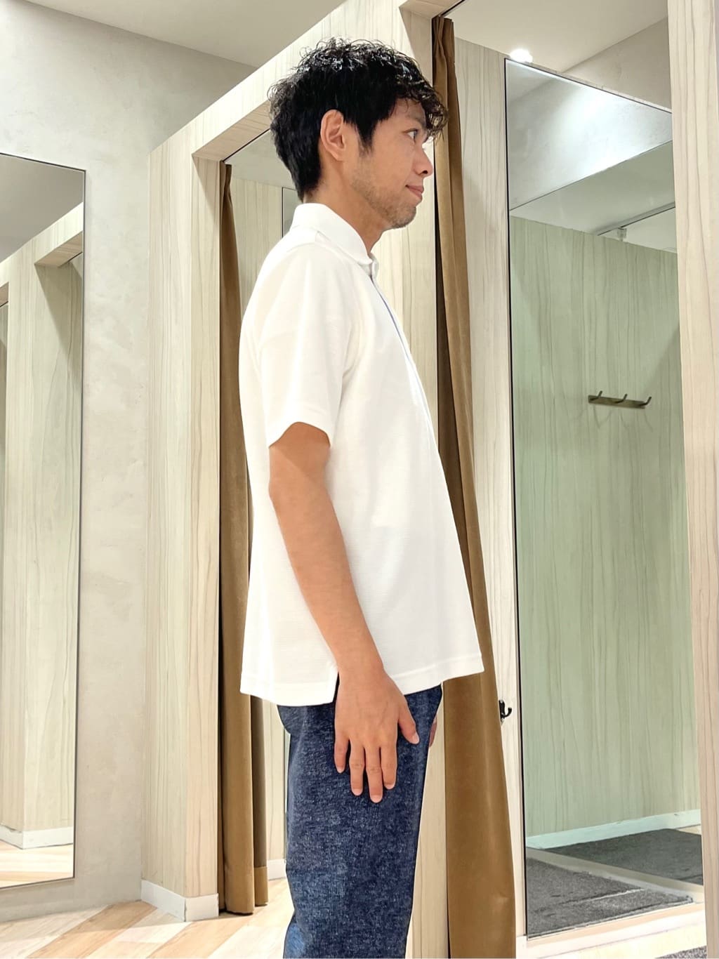 URAさんの「TAKEO KIKUCHI｜【抗菌防臭／9色5サイズ展開】ハニカムメランジ ポロシャツ」を使ったコーディネート