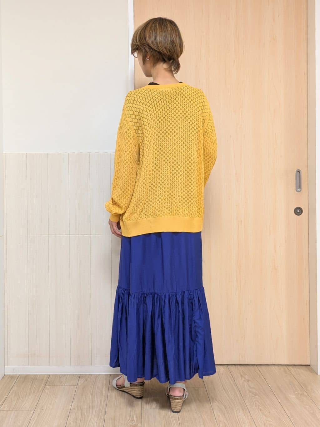 YuAさんの「SHOO･LA･RUE｜【S-LL】透かし編みが大人上品 マルチボタンニットカーディガン」を使ったコーディネート