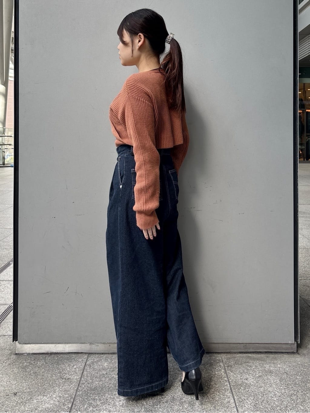 まっきーさんの「ESPERANZA｜◆【晴雨兼用/12時間パンプス】約7.5cm 歩きやすくて疲れにくい」を使ったコーディネート