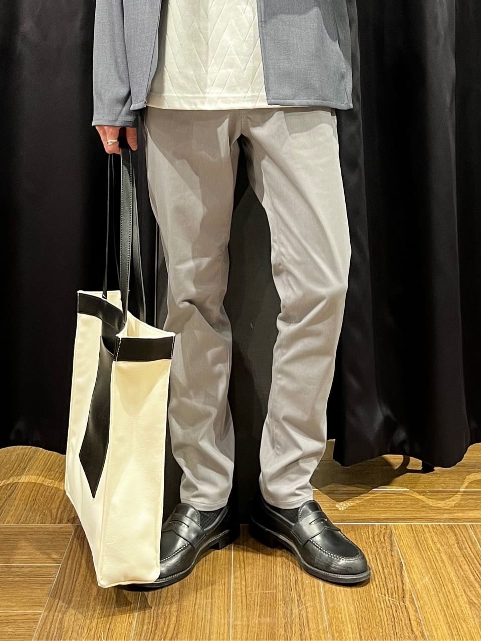 motoさんの「THE SHOP TK｜◆【CAVIAN/キャビアン】リサイクルシャークスキンノーカラーカーディガン セットアップ可」を使ったコーディネート