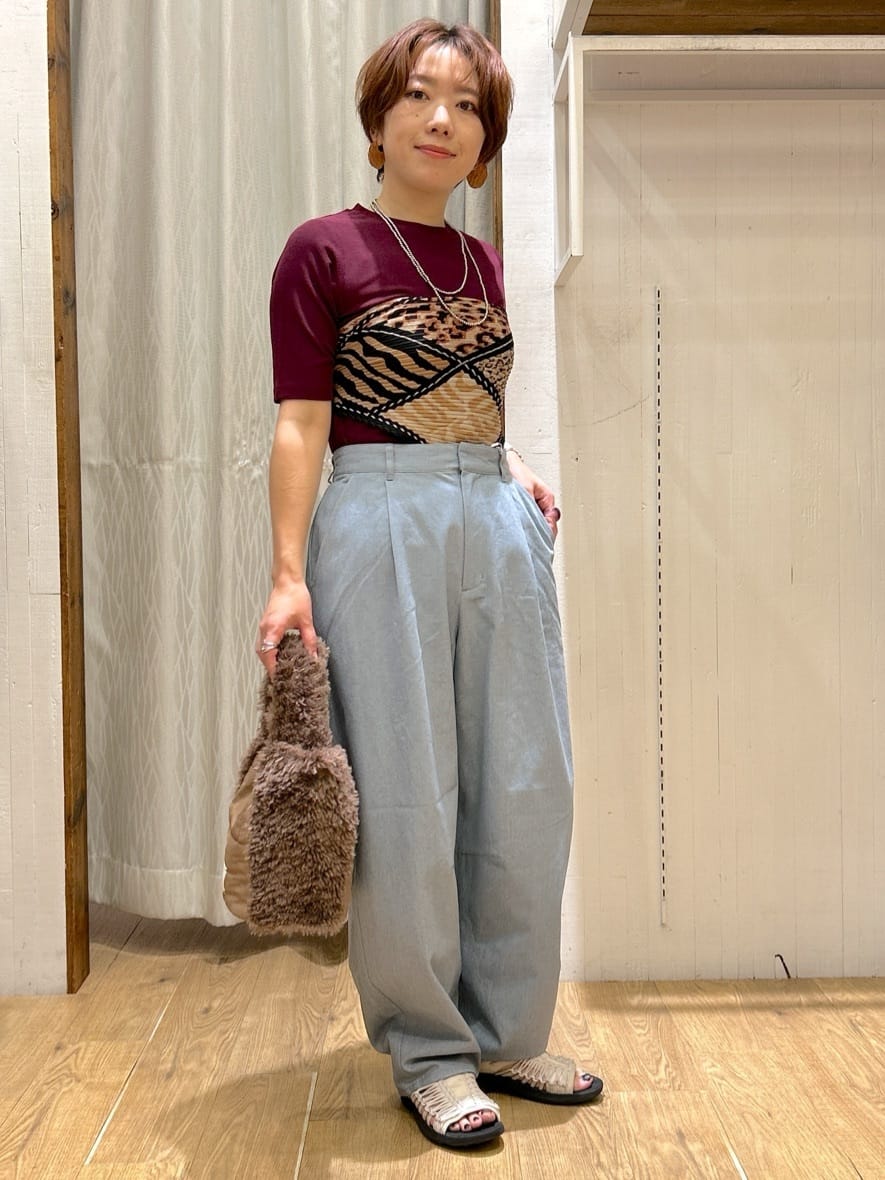 ga_riさんの「THE SHOP TK｜5分袖シアーTシャツ【二の腕カバー/洗濯機OK】」を使ったコーディネート