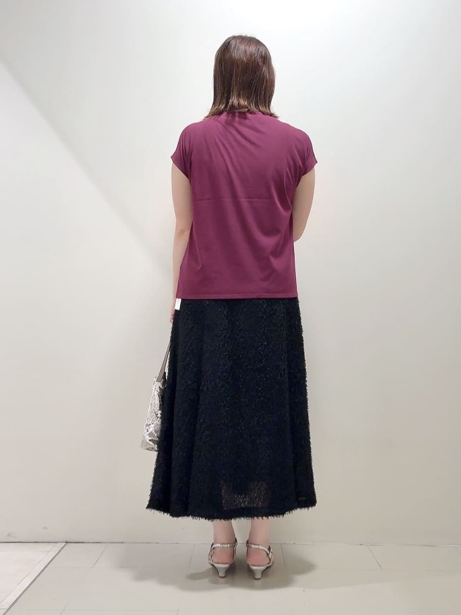YUIさんの「UNTITLED｜【洗える/Tシャツ】ツイストプルオーバー」を使ったコーディネート