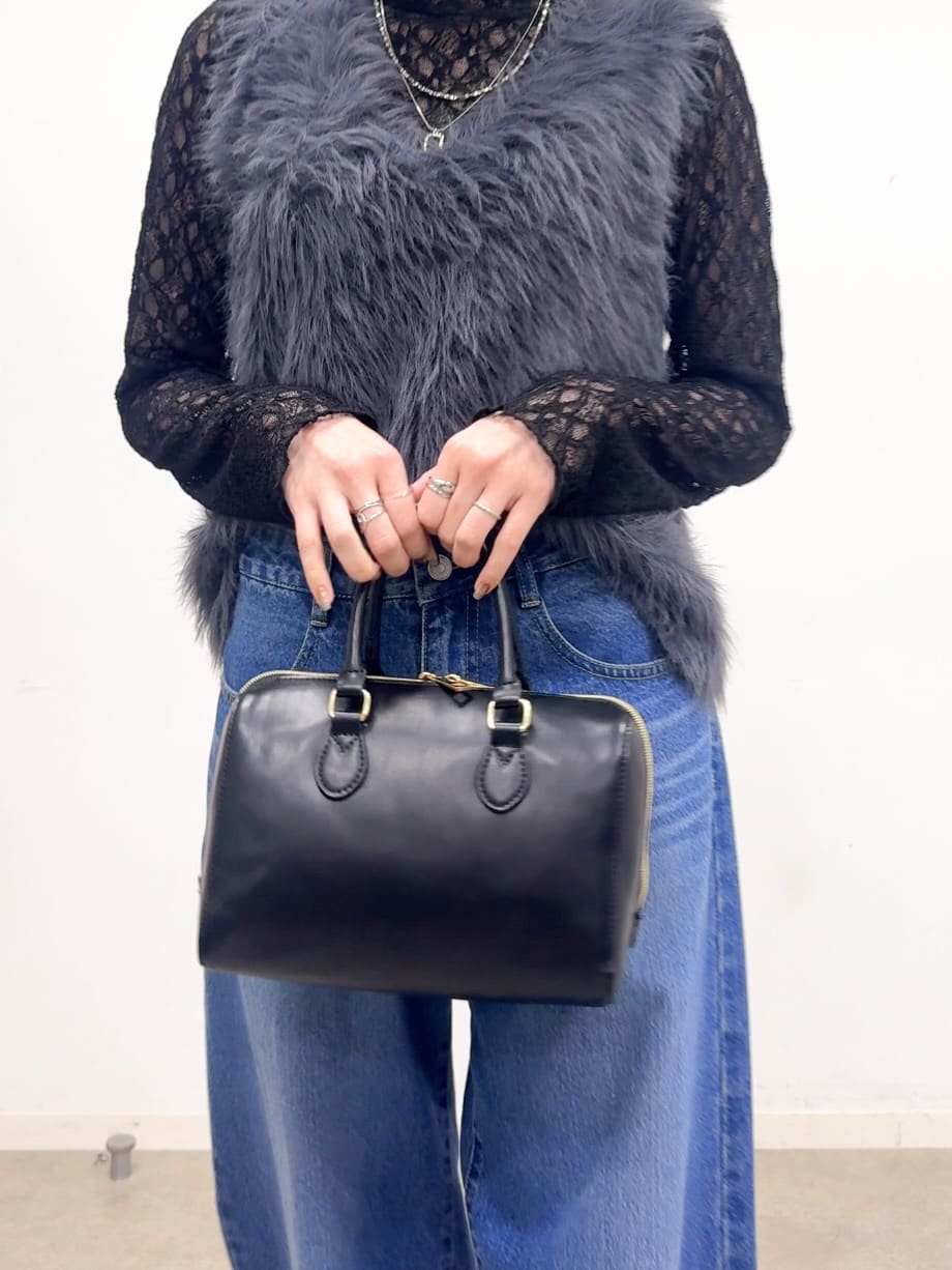 𝐜𝐡𝐢𝐤𝐚さんの「SHOO･LA･RUE｜【S-LL】上品なレースハイネックトップス」を使ったコーディネート