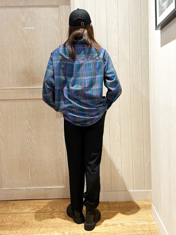 yukaさんの「SHOO･LA･RUE｜【洗濯機可/S-LL】程よい抜け感 大人のチェックシャツ」を使ったコーディネート