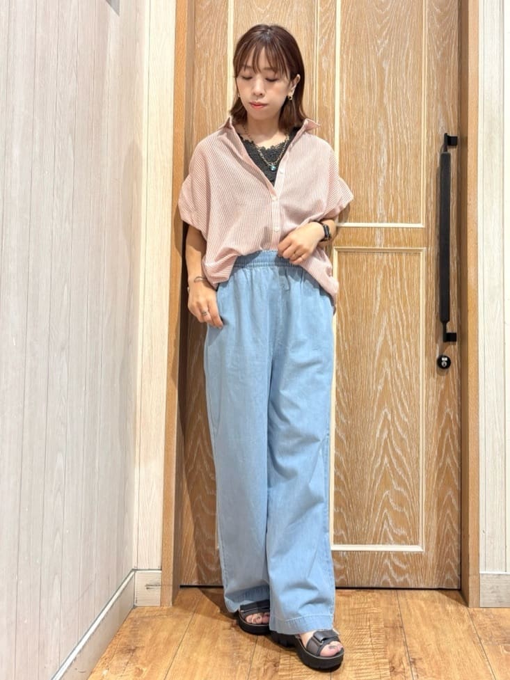 meiさんの「SHOO･LA･RUE｜【S-LL】さらシャリコットン 上品なシアー感のデザインシャツ」を使ったコーディネート