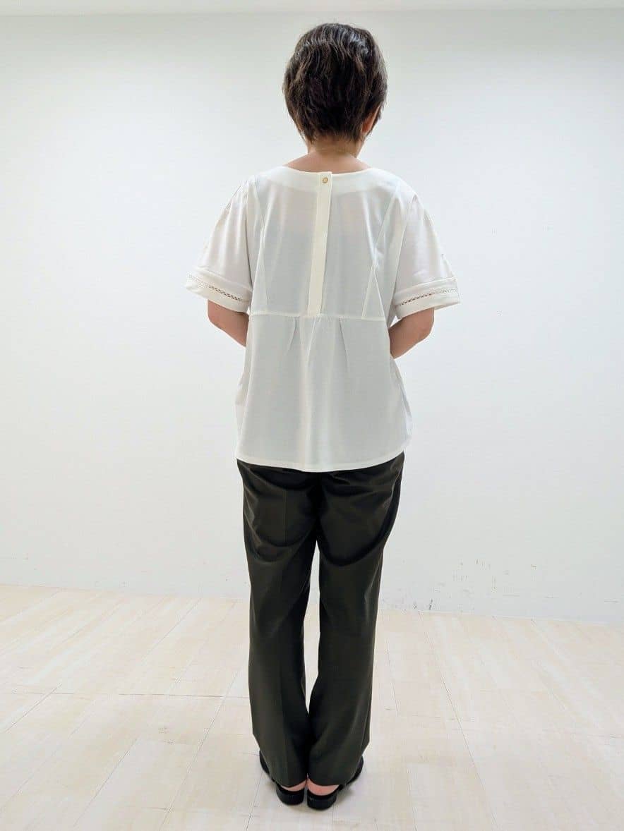 nishiさんの「Reflect｜【私のパンツ／手洗い可】ベーシックテーパードパンツ」を使ったコーディネート