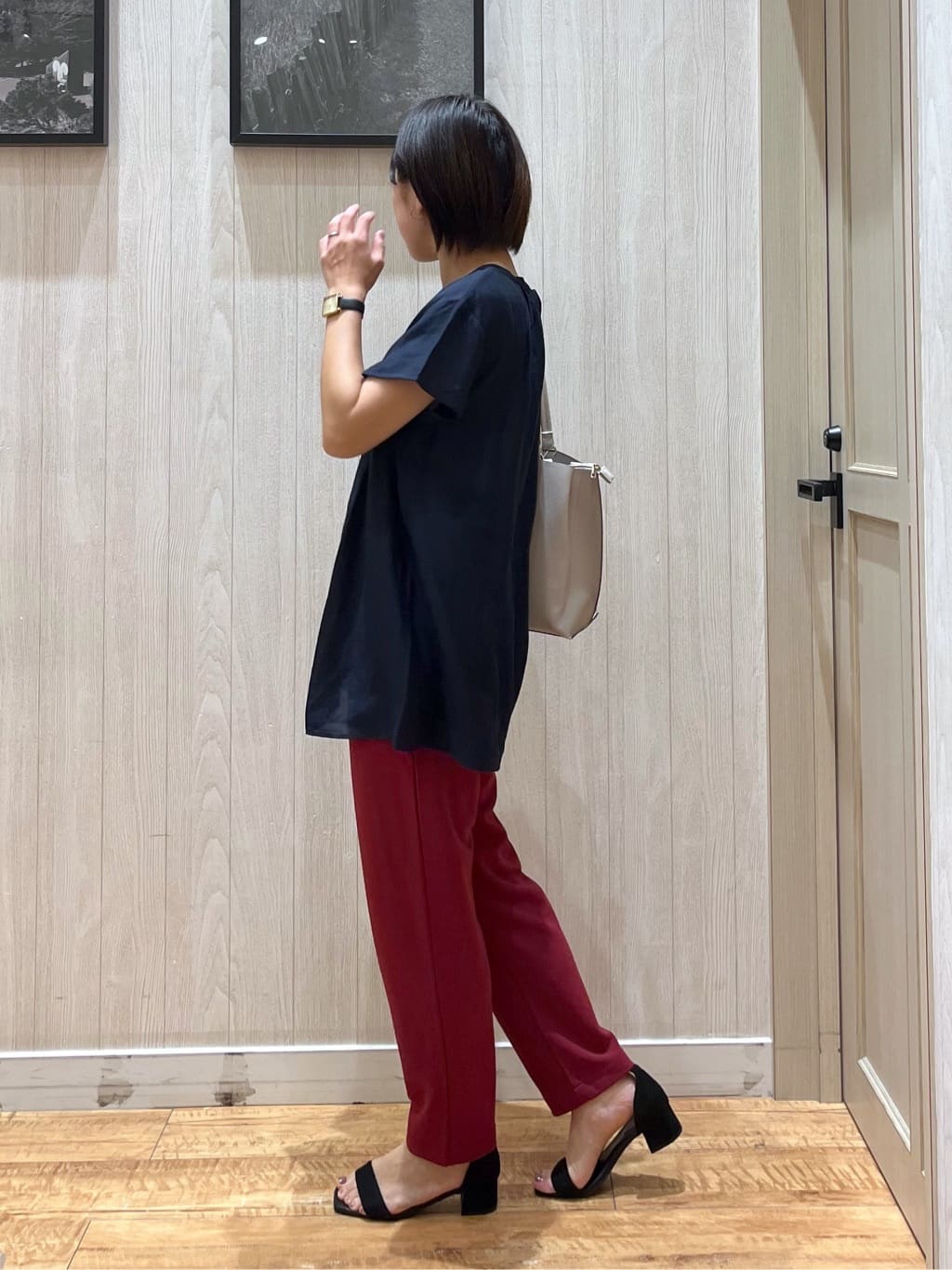 shirayuuuさんの「SHOO･LA･RUE｜【S-LL/ひんやり】インせず決まる タックプリーツシャツ」を使ったコーディネート