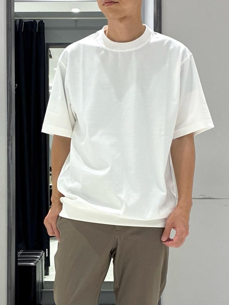 わいずみさんの「TAKEO KIKUCHI｜【抗菌防臭／5サイズ展開】ハイゲージポンチ Tシャツ」を使ったコーディネート