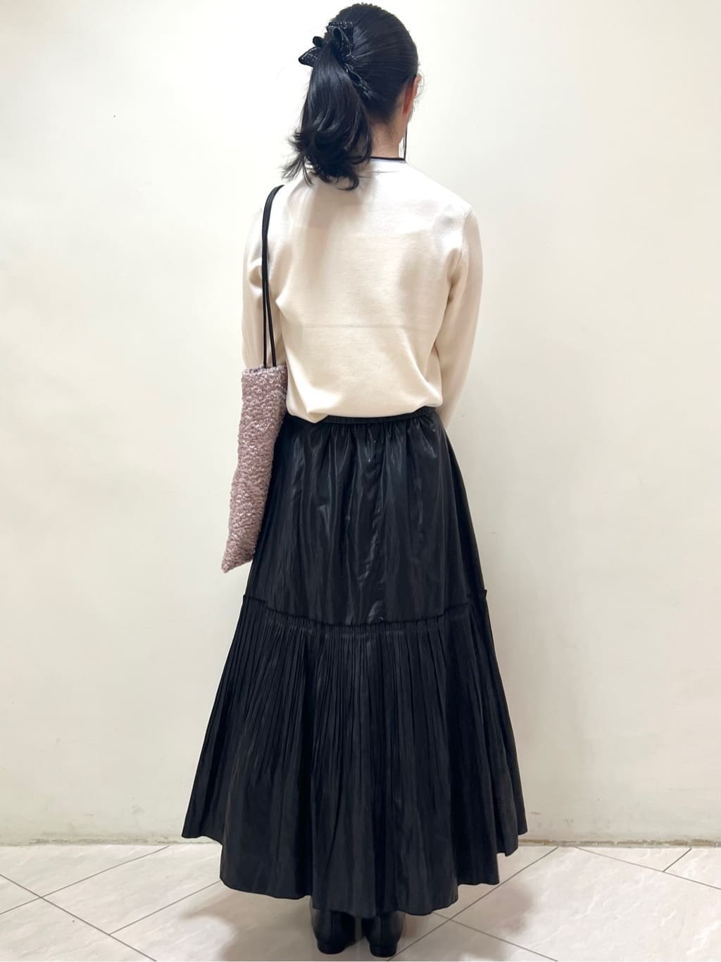 yanaさんの「Reflect｜【腰周りすっきり◎】プリーツギャザースカート」を使ったコーディネート