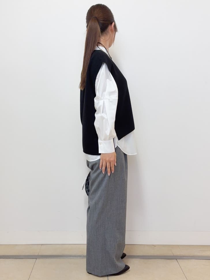 ハルさんの「Reflect｜【パンツにもスカートにも合わせやすい◎】ライティブルゾン」を使ったコーディネート