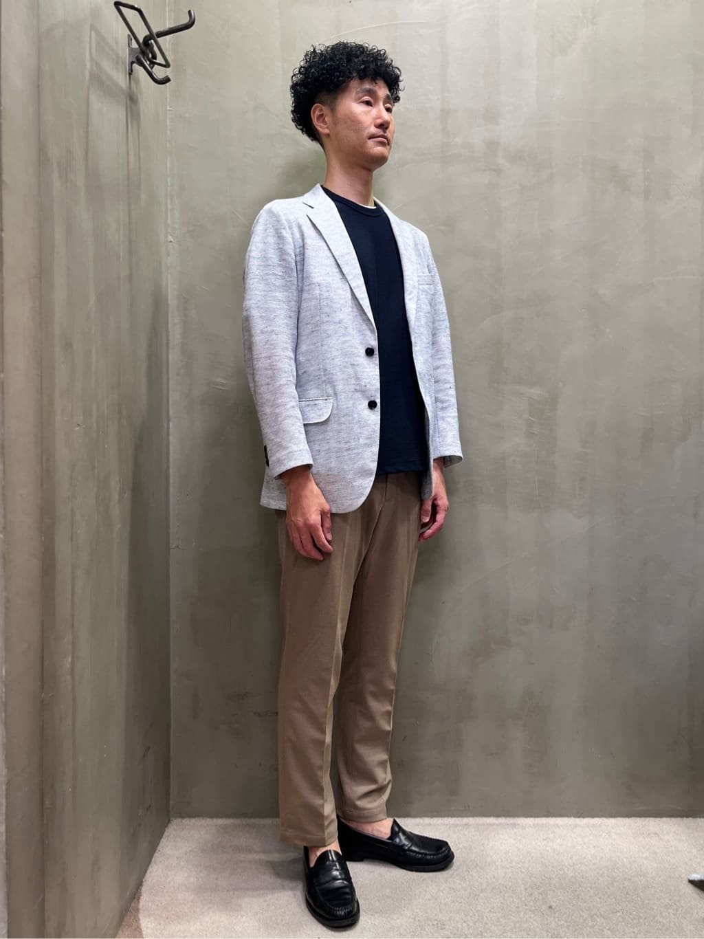 mutoさんの「TAKEO KIKUCHI｜【尾州織】リネンブレンド メッシュ ジャケット」を使ったコーディネート