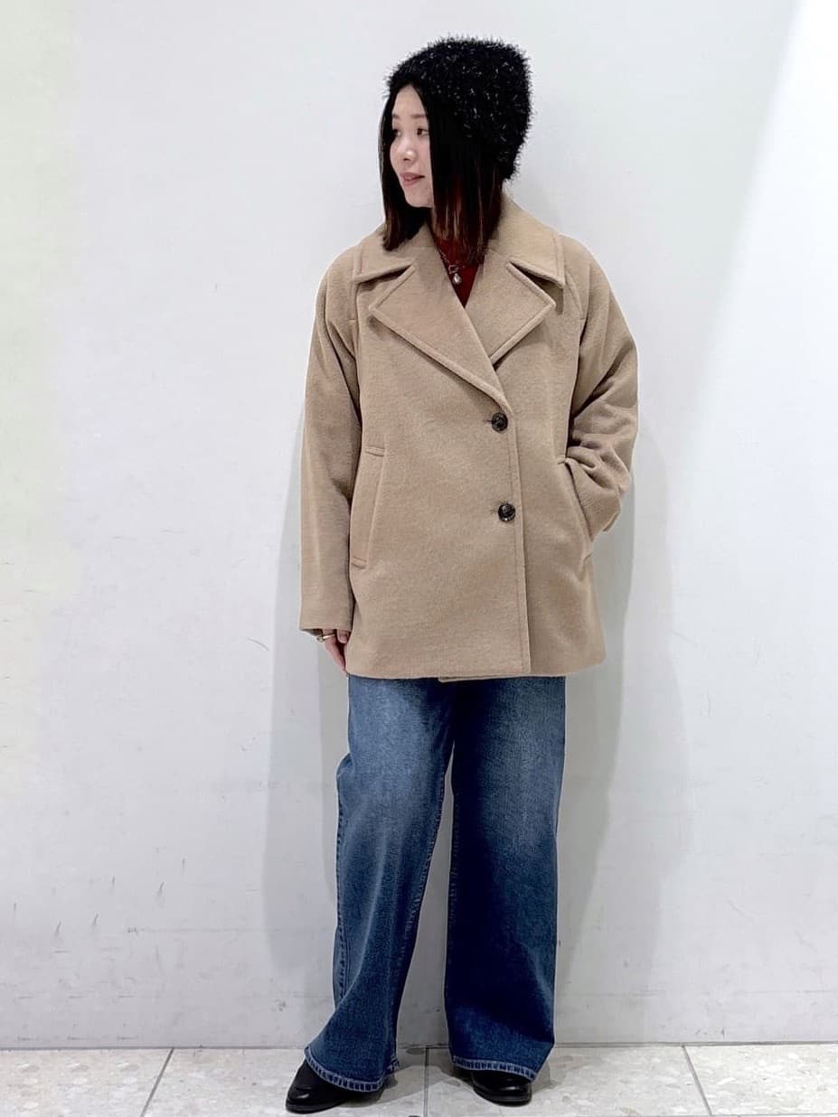 mameさんの「OPAQUE.CLIP｜カシミヤブレンドウールミドルピーコート」を使ったコーディネート