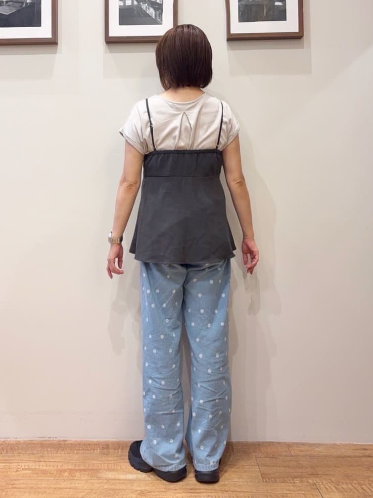 きっちょんさんの「SHOO･LA･RUE｜【S-LL/セットアップ可/ひんやり】女性らしさ溢れる ティアードキャミソール」を使ったコーディネート