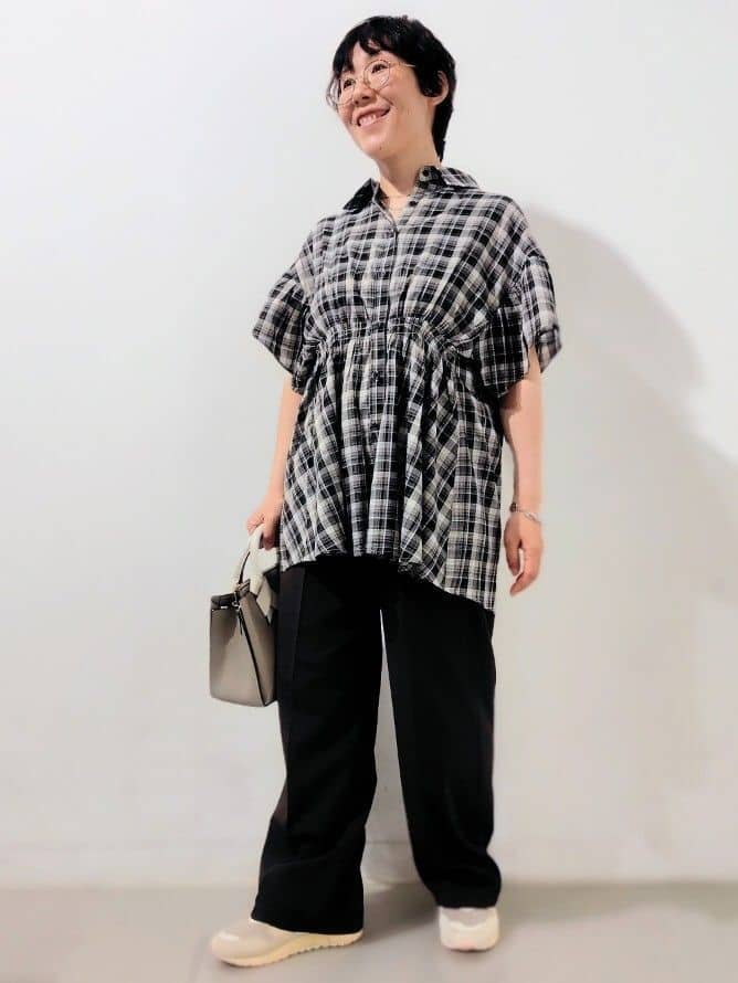 kodamaさんの「THE SHOP TK｜チェック柄チュニックブラウス」を使ったコーディネート