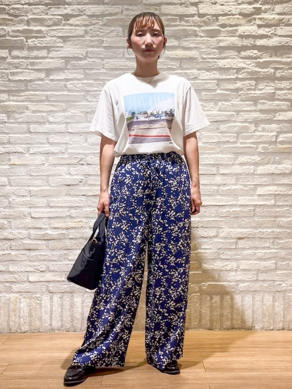 さくらさんの「OPAQUE.CLIP｜風景イラストプリントTシャツ」を使ったコーディネート
