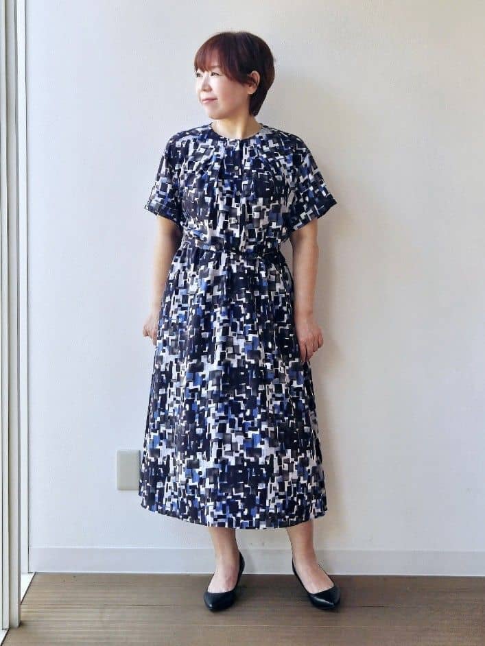 やじまさんの「UNTITLED｜【短丈/日本製】カラミ風メッシュ ノーカラージャケット」を使ったコーディネート