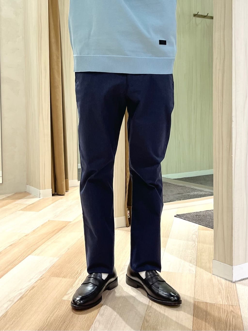 URAさんの「TAKEO KIKUCHI｜【Made in JAPAN】播州織 ヘリンボン ストレート パンツ」を使ったコーディネート