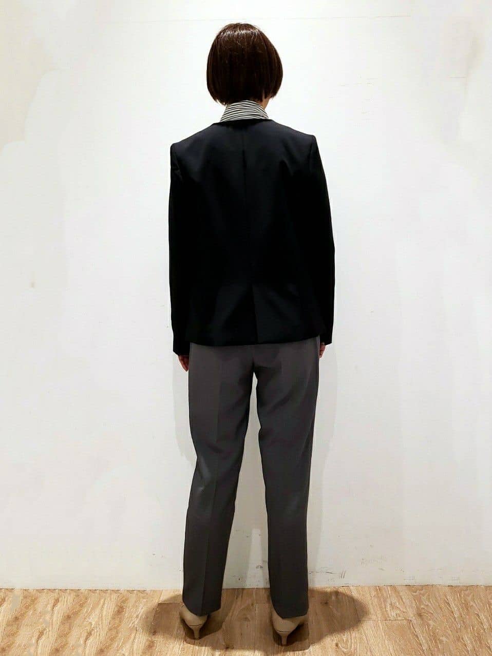 SHIMAKOさんの「OPAQUE.CLIP｜《通勤／セットアップ対応》Vネックジャケット／ダブルクロス【洗濯機洗い可】」を使ったコーディネート